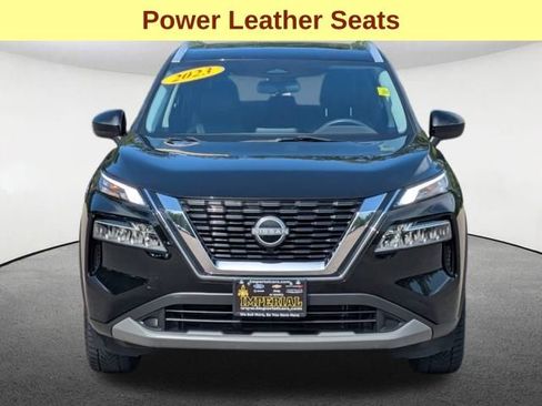 Used 2023 Nissan Rogue SV w/ SV Premium B Package image 12