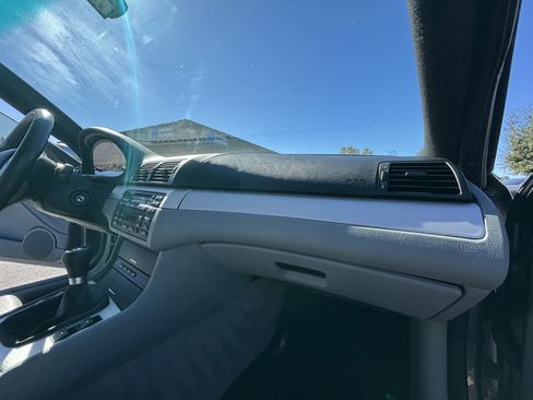 Used 2004 BMW M3 Coupe image 26