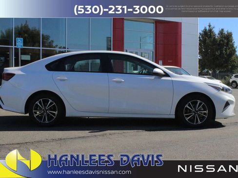 Used 2023 Kia Forte LXS image 6