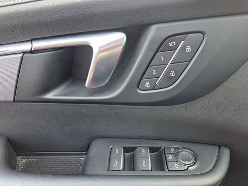 Certified 2025 Buick Enclave Sport Touring w/ Power Package image 20