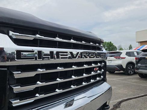 Used 2020 Chevrolet Silverado 2500 LTZ w/ LTZ Convenience Package AWD/4WD image 12