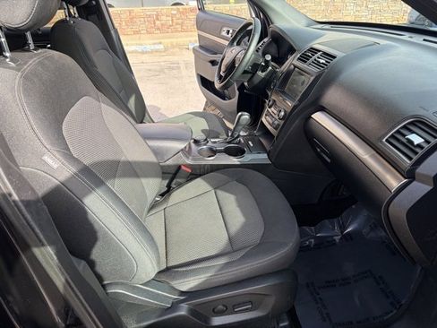 Used 2019 Ford Explorer XLT w/ Equipment Group 201A image 41
