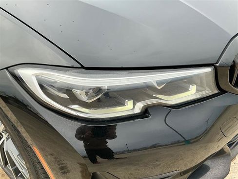 Used 2020 BMW 330i Sedan w/ Convenience Package image 16