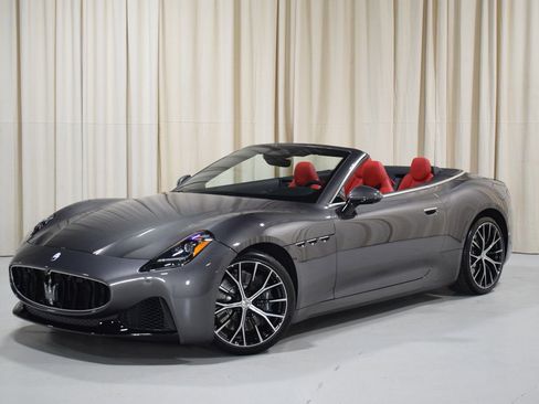 New 2026 Maserati GranCabrio Modena AWD/4WD image 2
