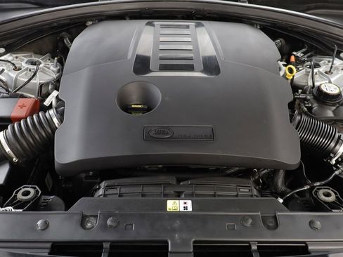 Used 2023 Land Rover Range Rover Velar R-Dynamic S image 23