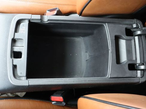 Used 2012 Jeep Grand Cherokee Overland image 28