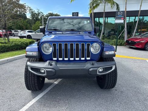 Used 2018 Jeep Wrangler Unlimited Sahara AWD/4WD image 13