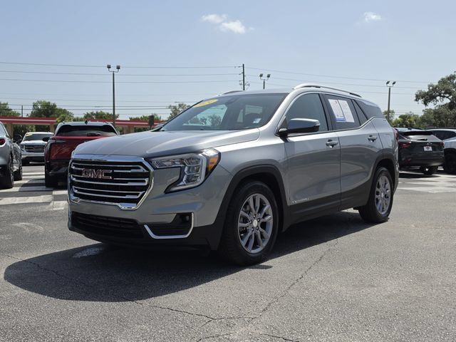 Used 2024 GMC Terrain SLT FWD image 8