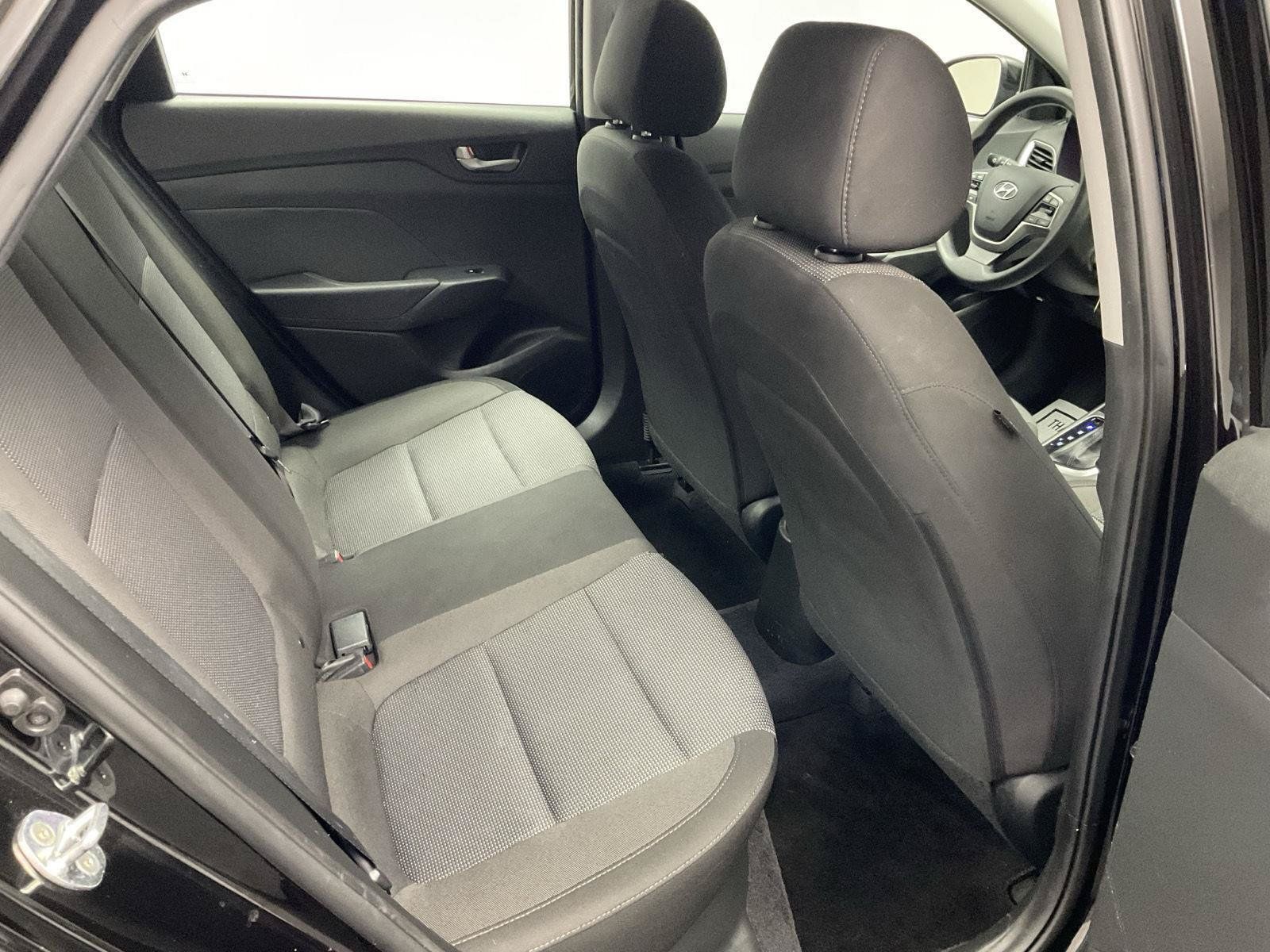Used 2022 Hyundai Accent SE FWD image 25