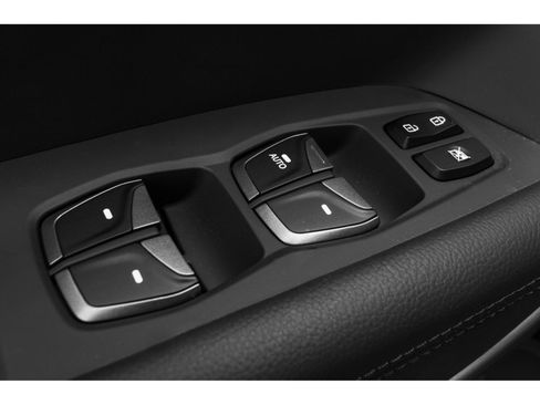 Used 2015 Hyundai Santa Fe Limited w/ Option Group 04 image 15