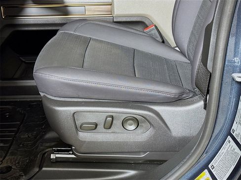 New 2025 GMC Hummer EV 2X w/ LPO, Sport Package image 17