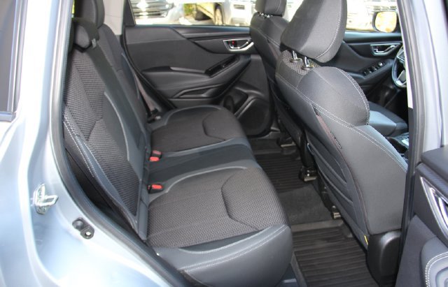 Used 2020 Subaru Forester Premium AWD/4WD image 36