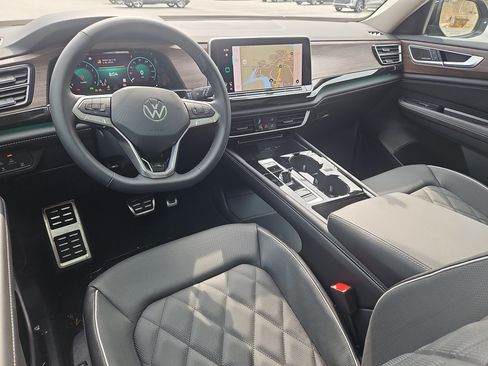 New 2026 Volkswagen Atlas SEL Premium R-Line image 6