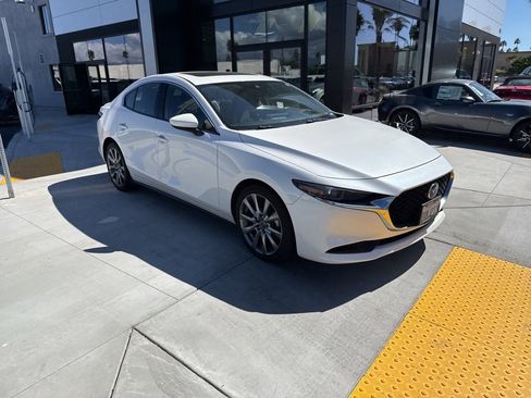 Used 2021 MAZDA MAZDA3 s image 29