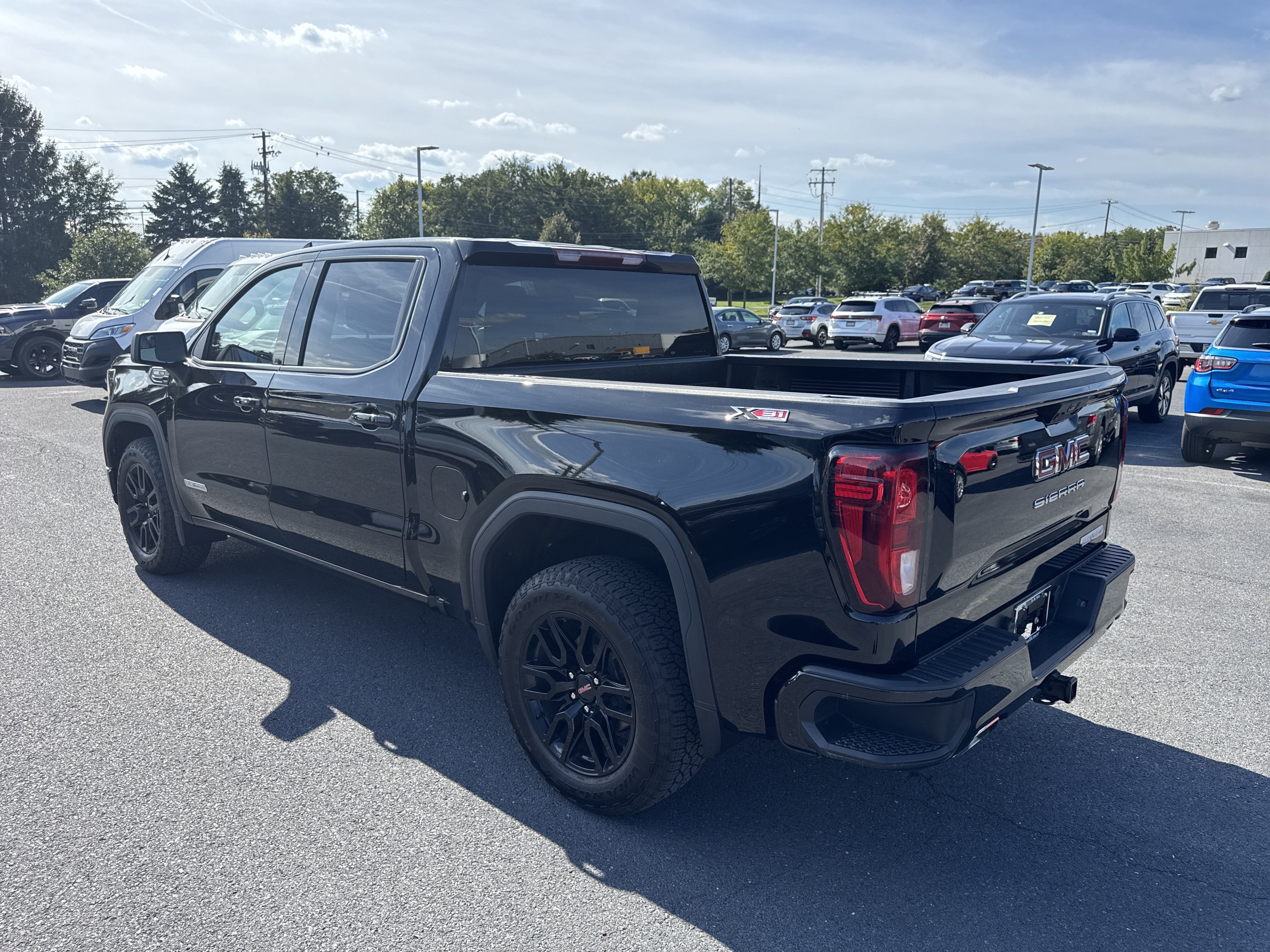 Used 2025 GMC Sierra 1500 Elevation w/ X31 Off-Road Package AWD/4WD image 32