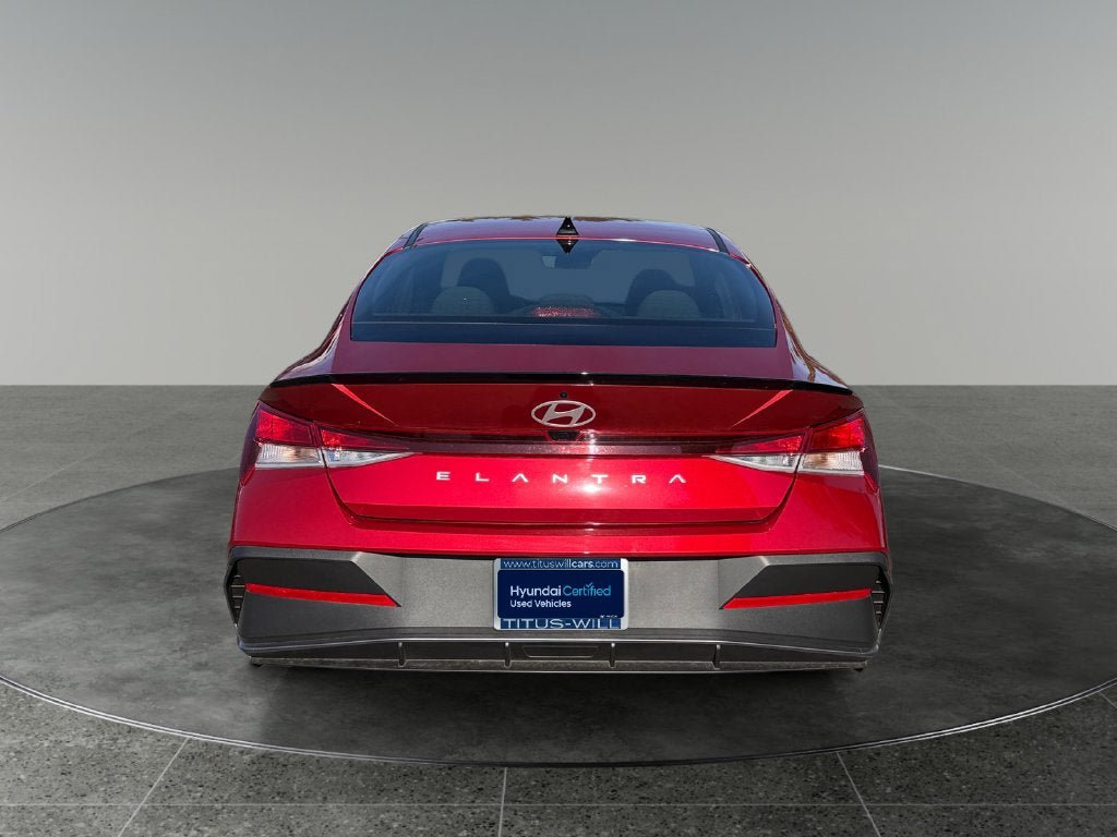 Certified 2025 Hyundai Elantra Sport FWD image 9