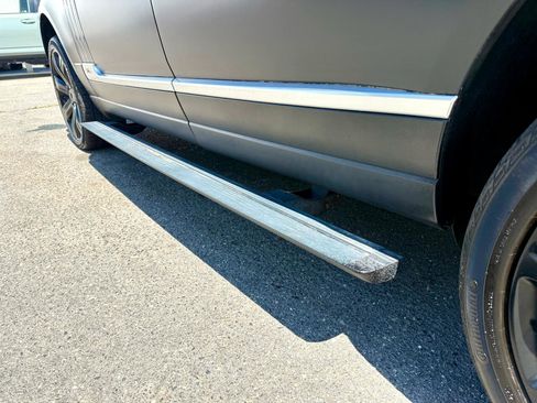 Used 2017 Land Rover Range Rover LWB SV Autobiography image 22