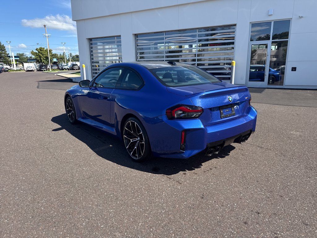 Used 2026 BMW M2 w/ Lighting Package RWD image 3