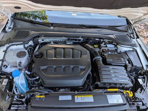 Certified 2025 Volkswagen Golf w/ Euro Style Package AWD/4WD image 10