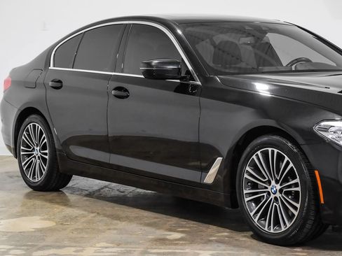Used 2019 BMW 530i w/ Convenience Package image 8