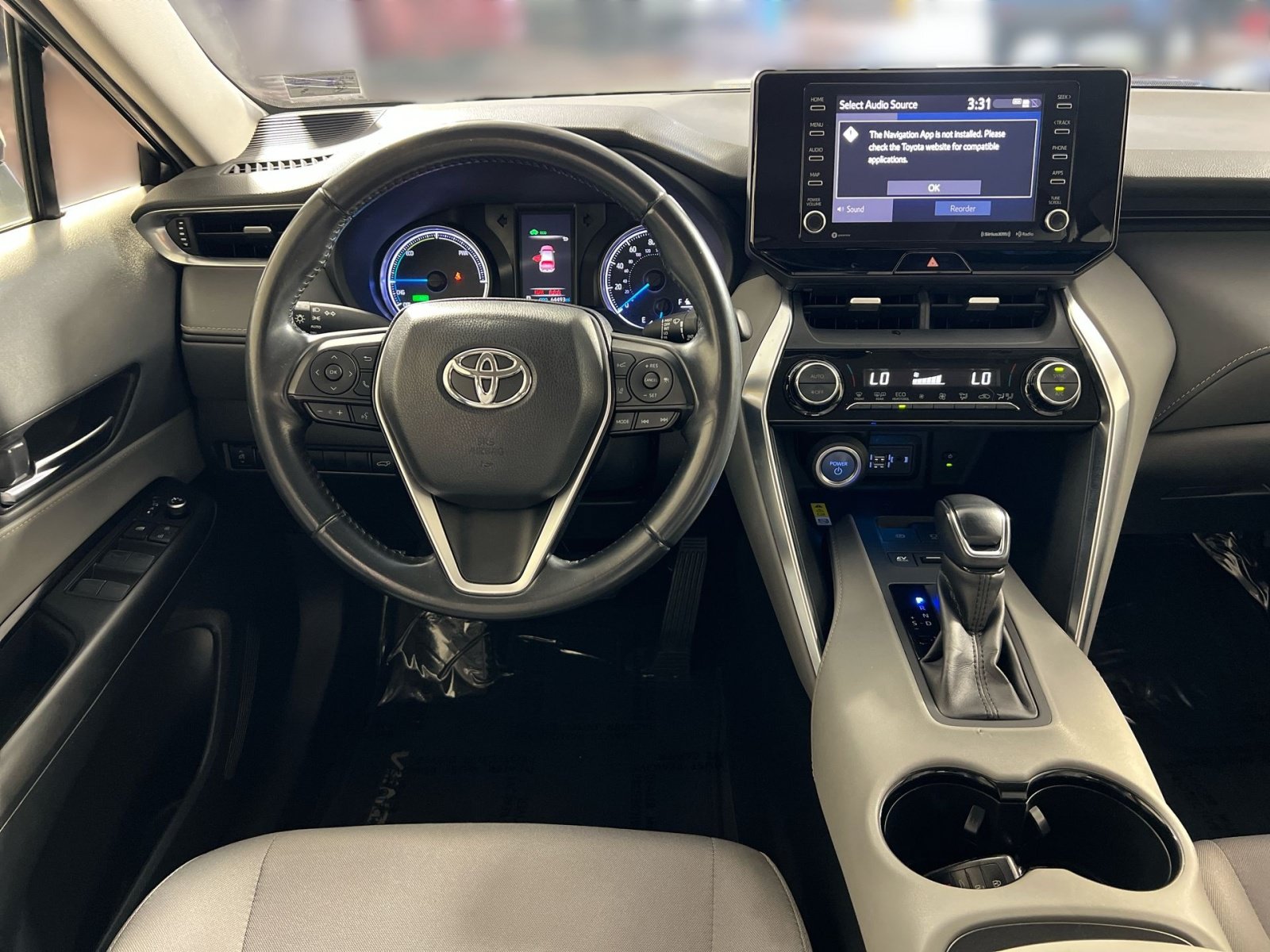 Used 2021 Toyota Venza LE w/ Carpet Mat Package (TMS) AWD/4WD image 23