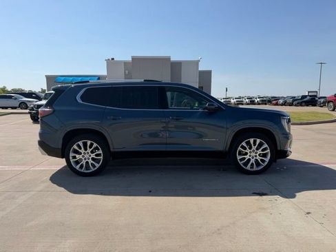 Used 2025 GMC Acadia Denali w/ Super Cruise Package AWD/4WD image 2