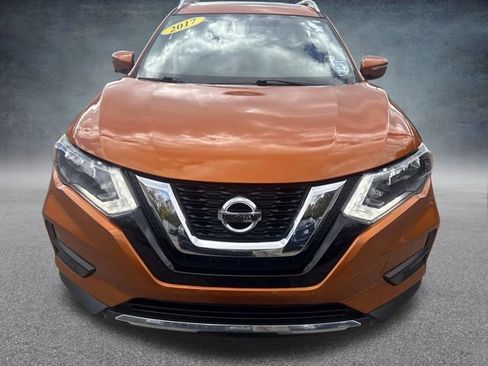 Used 2017 Nissan Rogue SV image 14