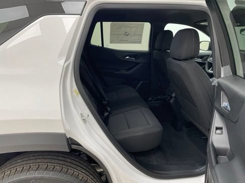 New 2026 Chevrolet Equinox LT AWD/4WD image 12