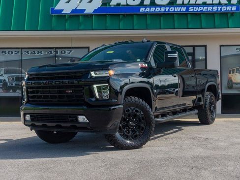Used 2022 Chevrolet Silverado 2500 LT w/ Midnight Edition AWD/4WD image 5