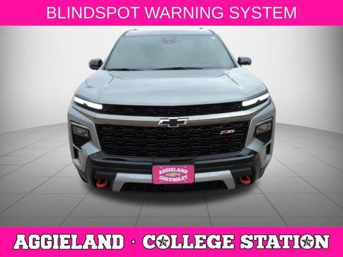 Certified 2025 Chevrolet Traverse Z71 w/ Enhanced Driving Package AWD/4WD image 9