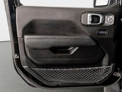 Used 2021 Jeep Wrangler Unlimited Sahara image 50