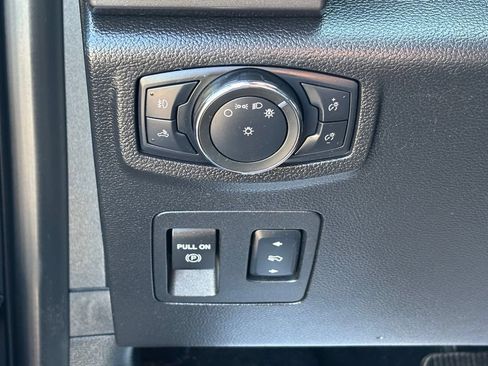 Used 2018 Ford F150 XLT w/ Equipment Group 302A Luxury AWD/4WD image 28