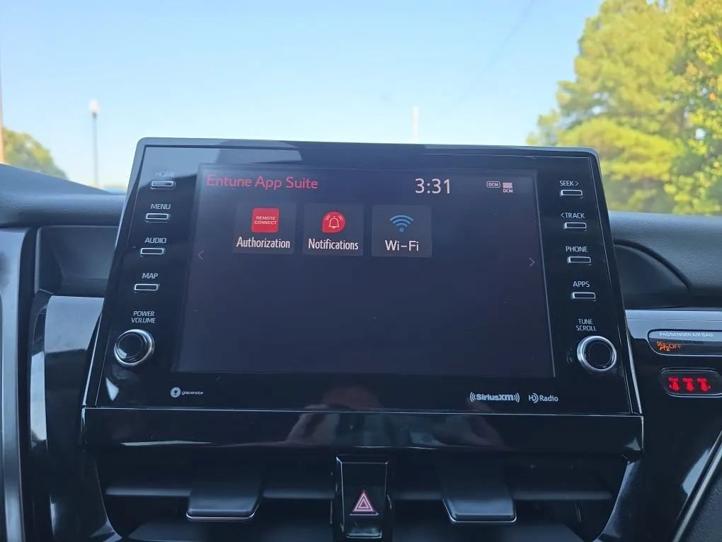 Used 2021 Toyota Camry XLE FWD image 28