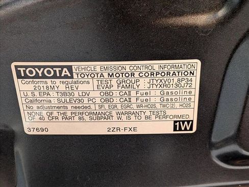Certified 2018 Toyota Prius Three image 22