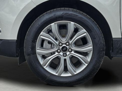 Used 2023 Ford Edge Titanium AWD/4WD image 11