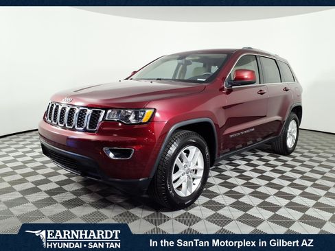 Used 2018 Jeep Grand Cherokee Laredo RWD image 1