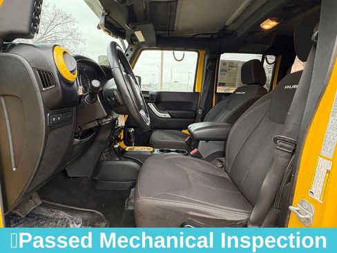 Used 2015 Jeep Wrangler Unlimited Rubicon w/ Connectivity Group image 14