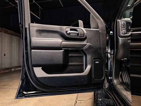 Used 2022 GMC Sierra 2500 AT4 w/ AT4 Premium Plus Package image 29