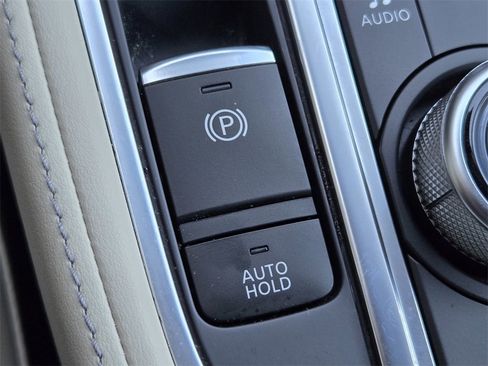 Used 2023 INFINITI QX60 Sensory w/ Cargo Package image 23