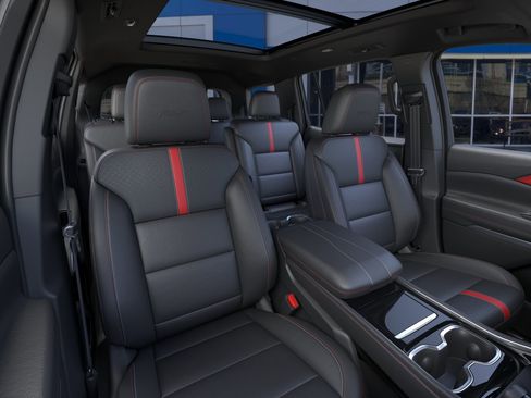 New 2026 Chevrolet Traverse RS w/ LPO, Cargo Package FWD image 16