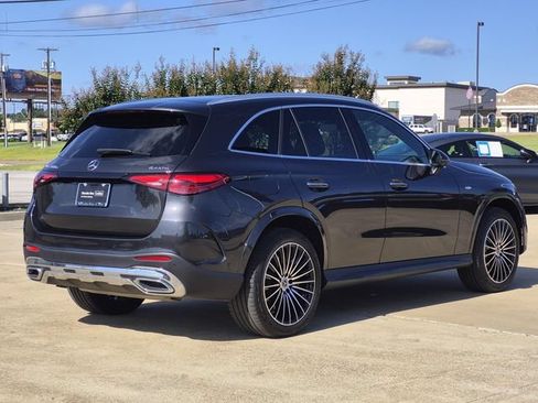 Certified 2025 Mercedes-Benz GLC 350e 4MATIC image 6
