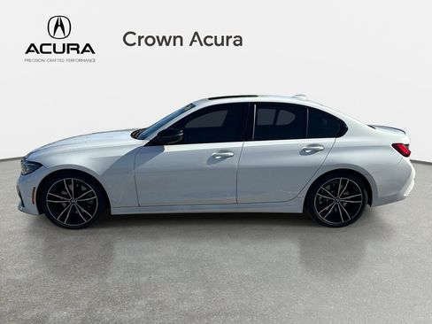 Used 2022 BMW 330i Sedan w/ M Sport Package RWD image 2