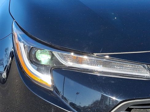 Certified 2023 Toyota Corolla LE image 10