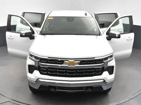 Used 2022 Chevrolet Silverado 1500 LT w/ Z71 Off-Road Package image 35
