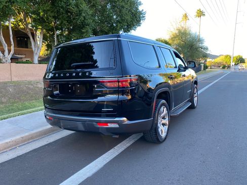 Used 2022 Jeep Wagoneer Series II image 4