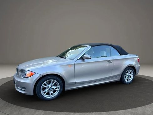 Used 2009 BMW 128i Convertible image 1