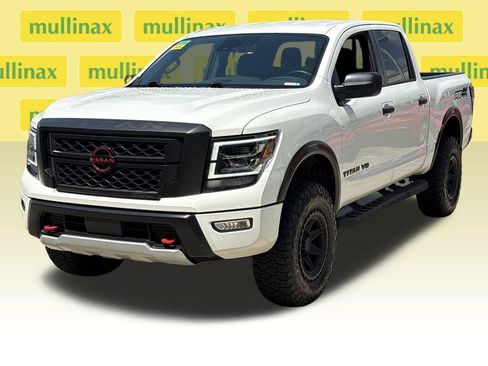 Used 2024 Nissan Titan PRO-4X w/ Off Road Protection Package AWD/4WD image 12