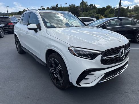 Certified 2026 Mercedes-Benz GLC 300 image 3