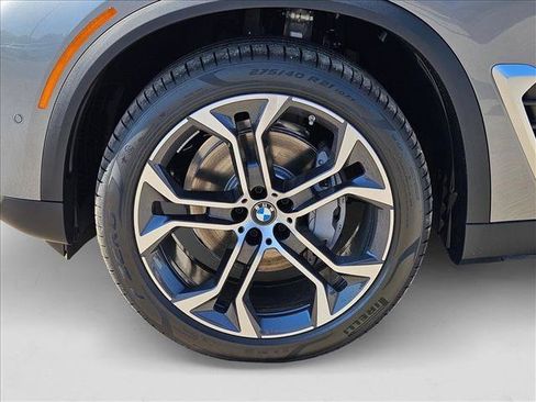 Used 2026 BMW X5 sDrive40i w/ Climate Comfort Package RWD image 10