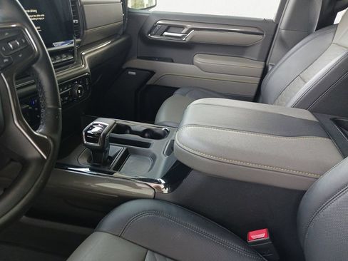 Used 2025 Chevrolet Silverado 1500 ZR2 w/ Technology Package AWD/4WD image 11